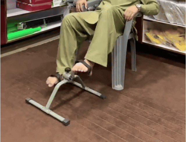 Portable pedal exercise machine - pedal-hook-1.gif